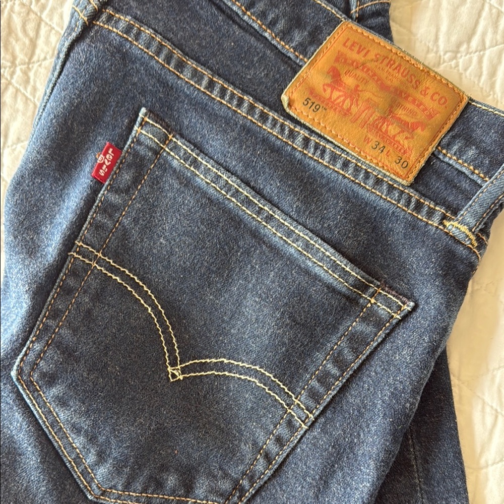 Levi's Blue Straight Jeans with Classic Indigo Wash levis 519